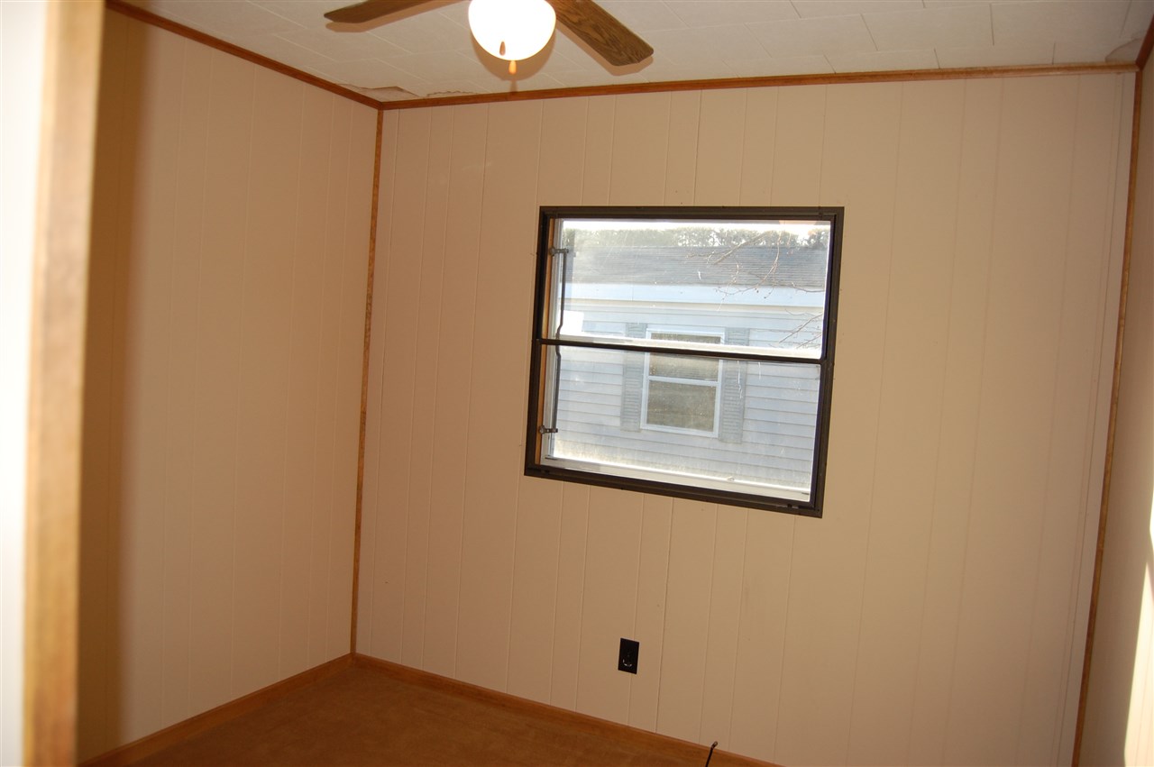 40 Hampton Road, Unit D6 Exeter, NH 03833 - Photo 24 of 33