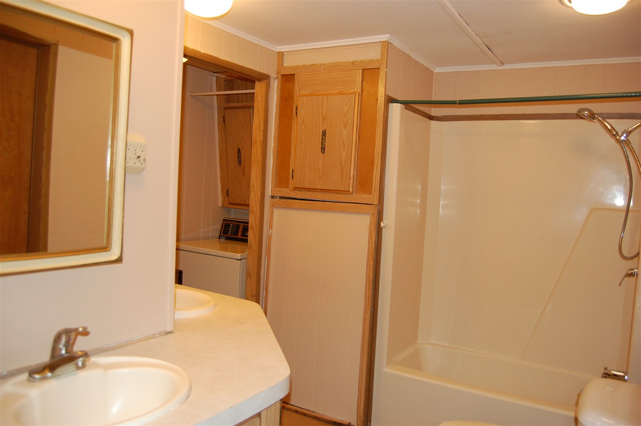 40 Hampton Road, Unit D6 Exeter, NH 03833 - Photo 26 of 33