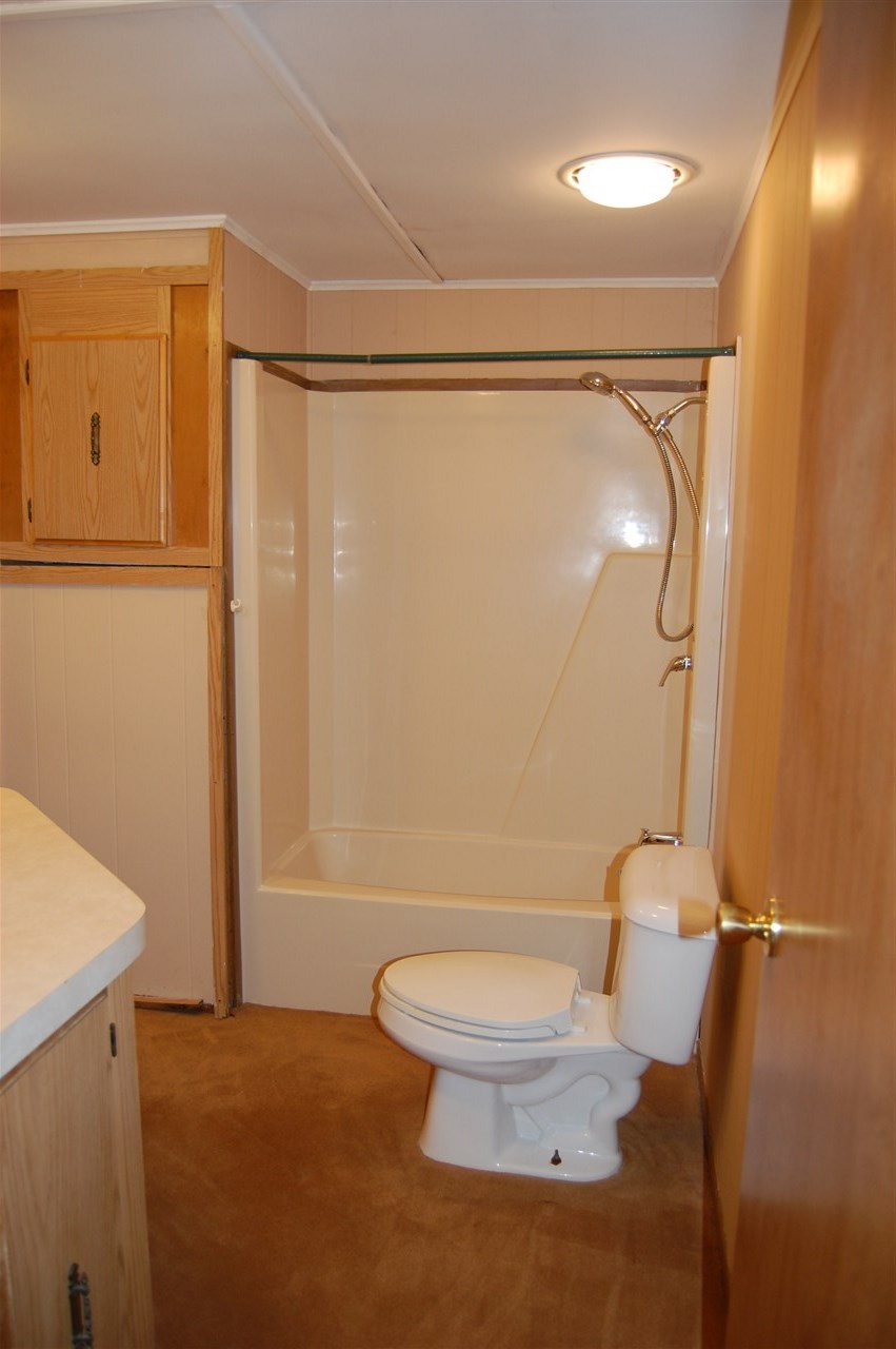 40 Hampton Road, Unit D6 Exeter, NH 03833 - Photo 27 of 33