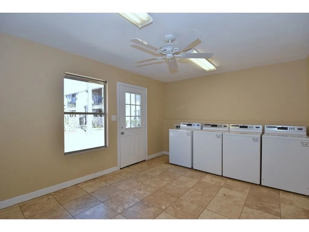 17310 Kieth Harrow Boulevard, Unit 208 Houston, TX 77084 - Photo 17 of 20 a view of a window in an empty room