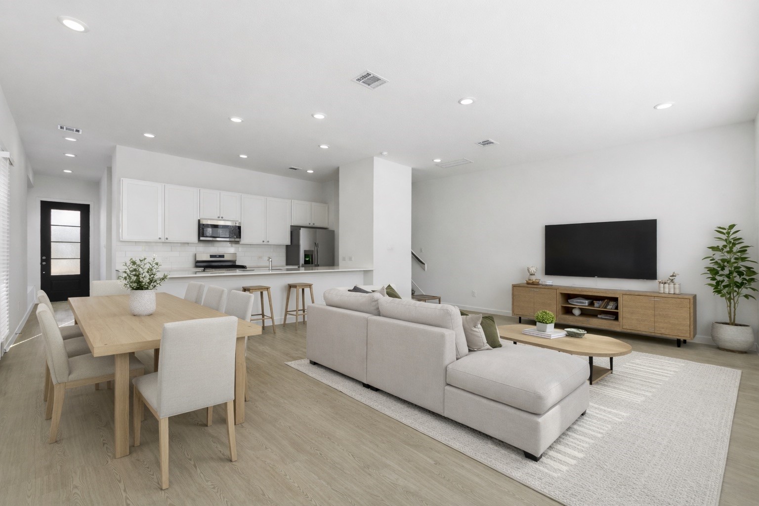 2206 Via Isa Lane Houston, TX 77051 - Photo 4 of 30