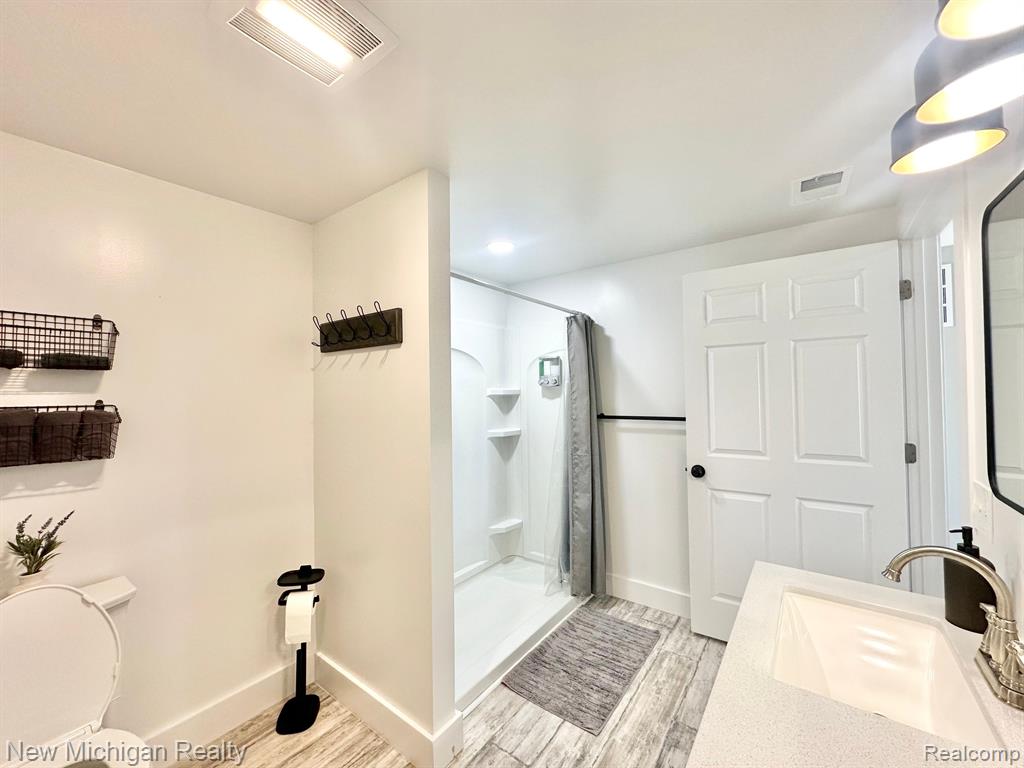12293 Torrey Road Fenton, MI 48430 - Photo 23 of 40 Gallery Image 23