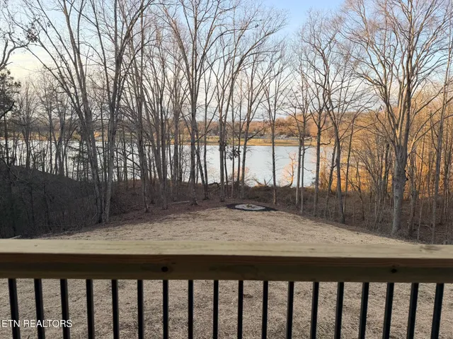 $429,000 | 201 Grand Pappy Lane, Oneida, TN 37841