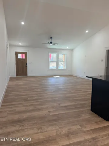 $429,000 | 201 Grand Pappy Lane, Oneida, TN 37841