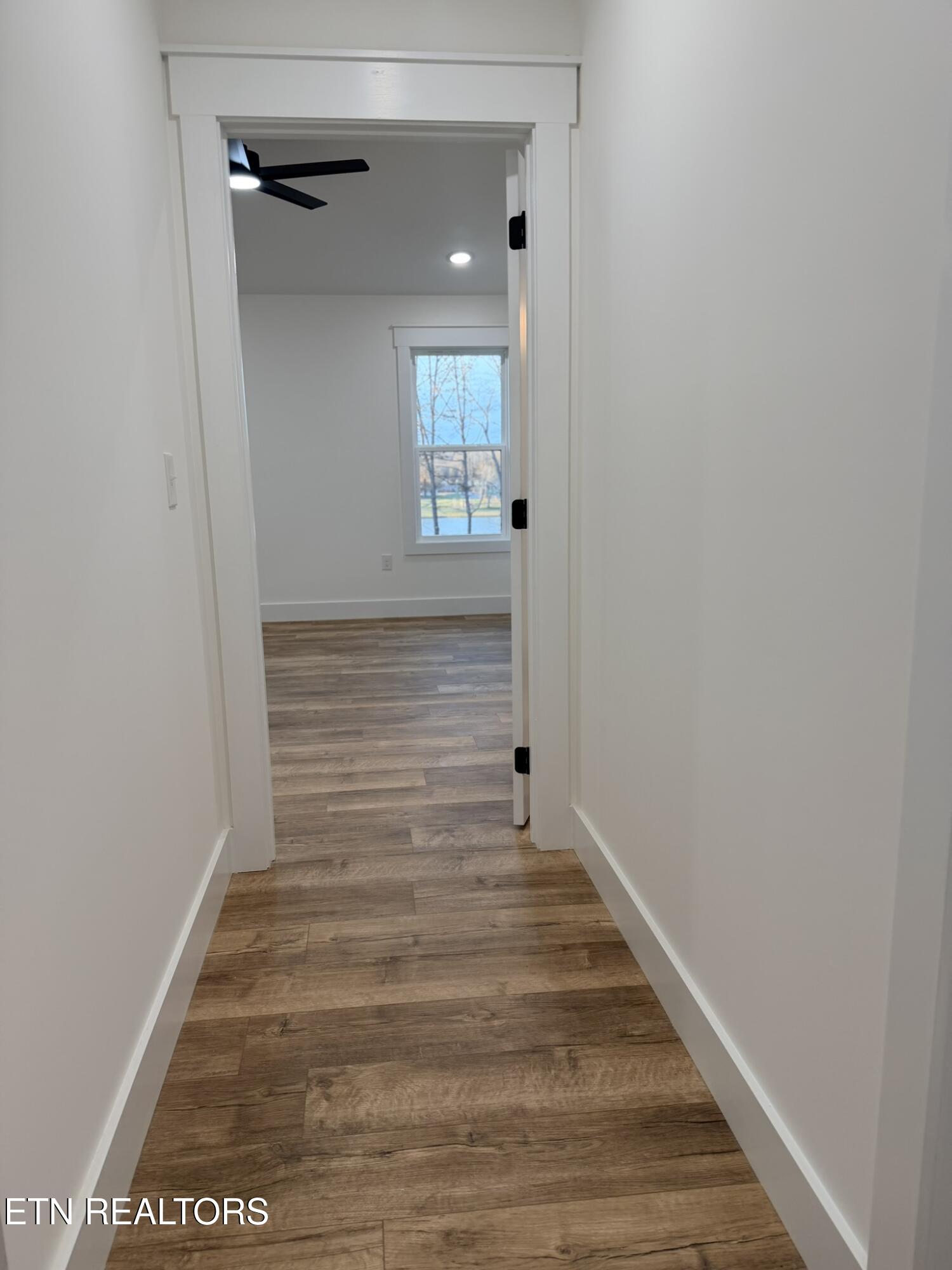 201 Grand Pappy Lane Oneida, TN 37841 - Photo 24 of 53 IMG_1592 (2)