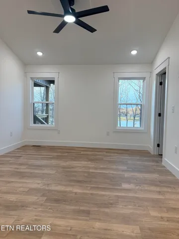 $429,000 | 201 Grand Pappy Lane, Oneida, TN 37841