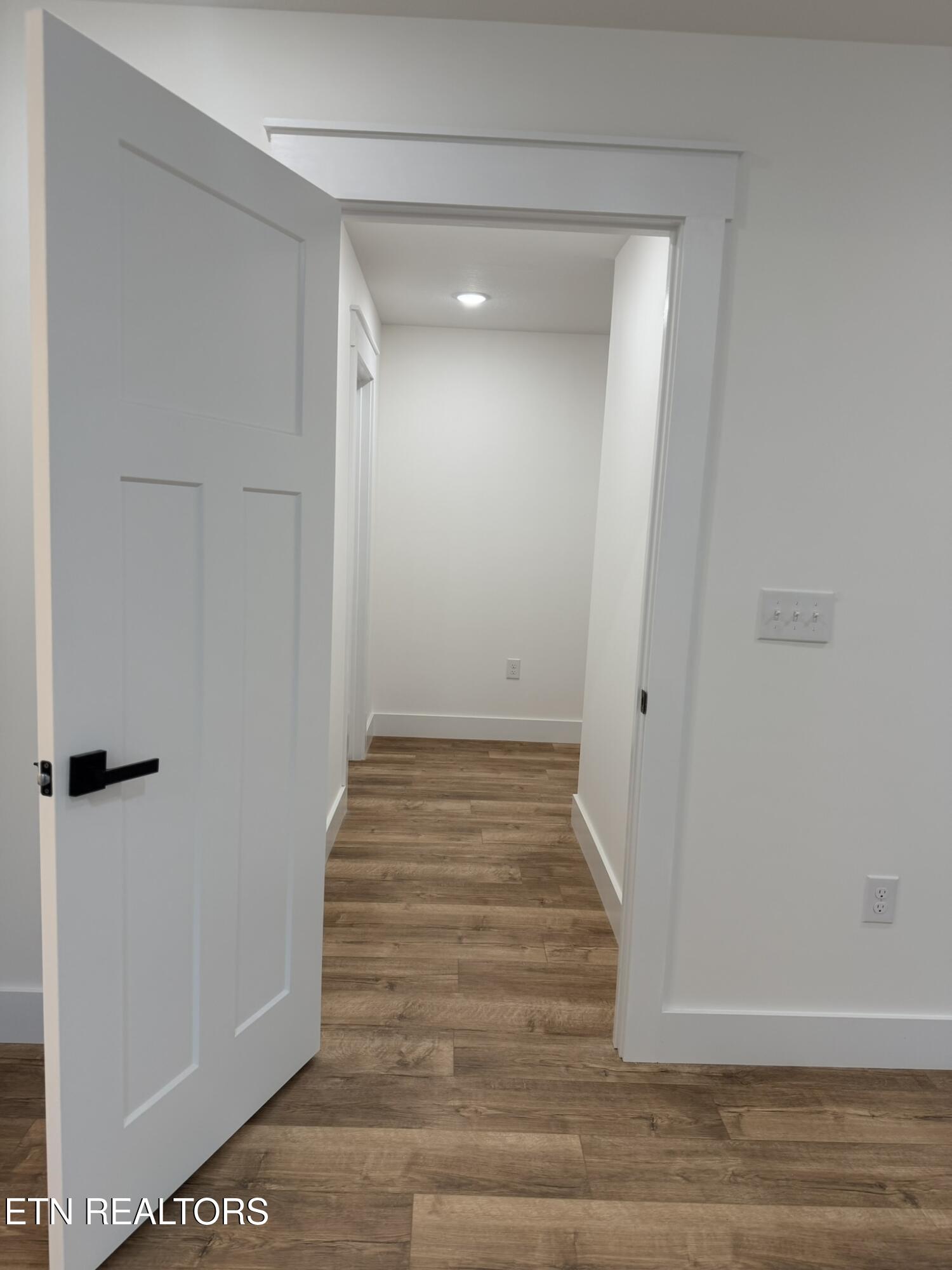 201 Grand Pappy Lane Oneida, TN 37841 - Photo 31 of 53 IMG_1622