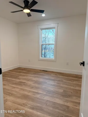 $429,000 | 201 Grand Pappy Lane, Oneida, TN 37841