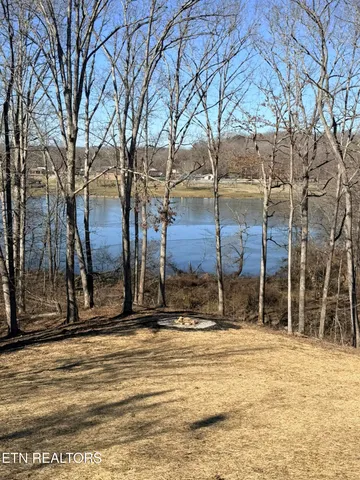 $429,000 | 201 Grand Pappy Lane, Oneida, TN 37841