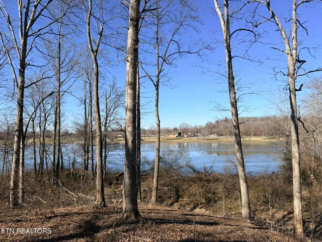 $429,000 | 201 Grand Pappy Lane, Oneida, TN 37841