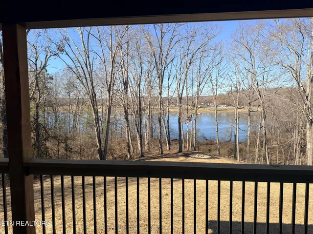 $429,000 | 201 Grand Pappy Lane, Oneida, TN 37841