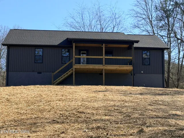 $429,000 | 201 Grand Pappy Lane, Oneida, TN 37841