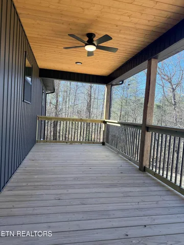 $429,000 | 201 Grand Pappy Lane, Oneida, TN 37841