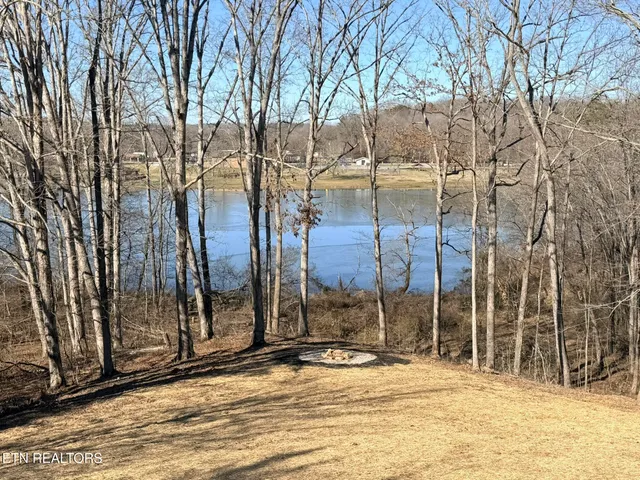 $429,000 | 201 Grand Pappy Lane, Oneida, TN 37841