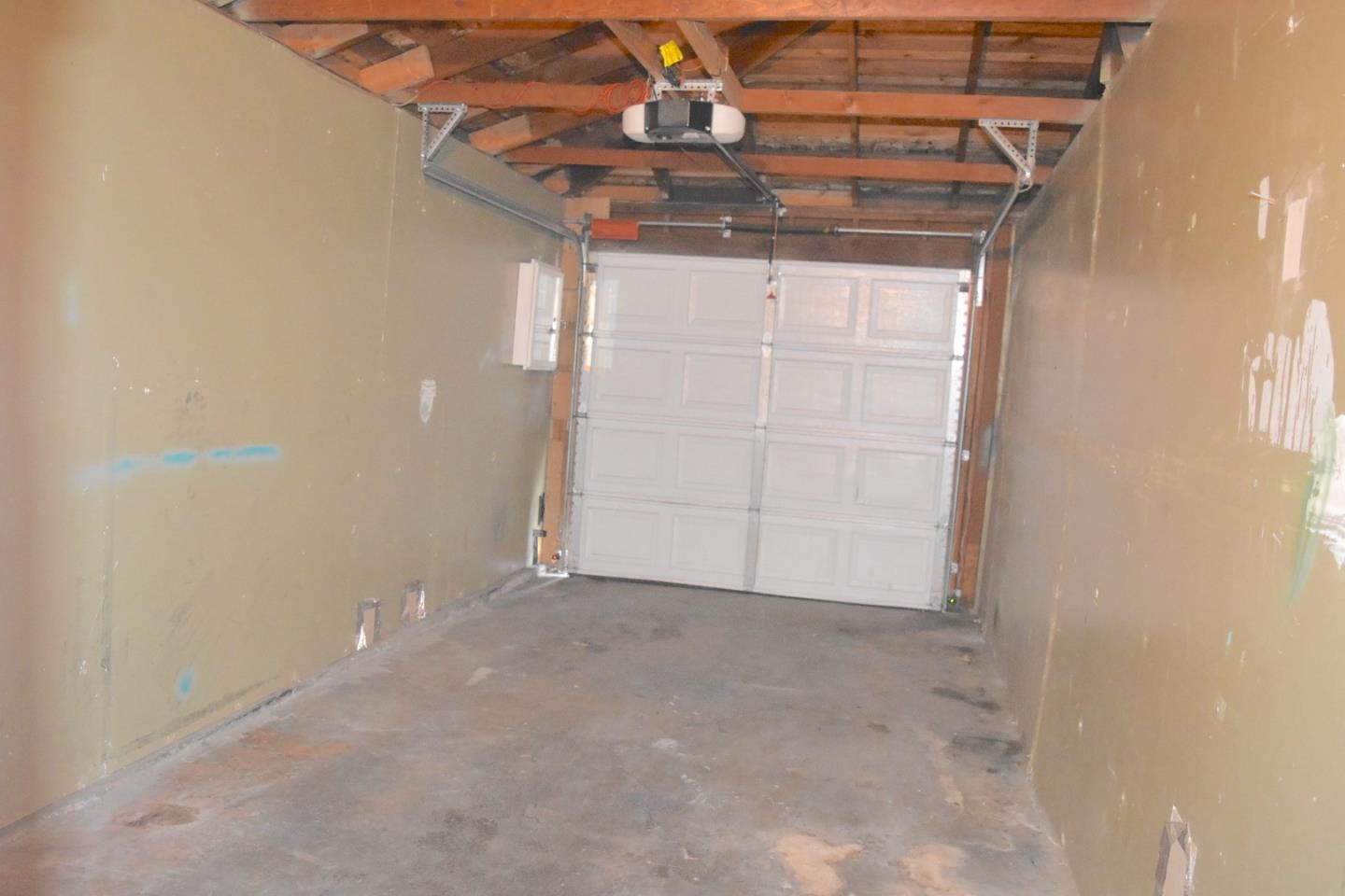 722 East Swain Road Stockton, CA 95207 - Photo 16 of 16 a view of small space