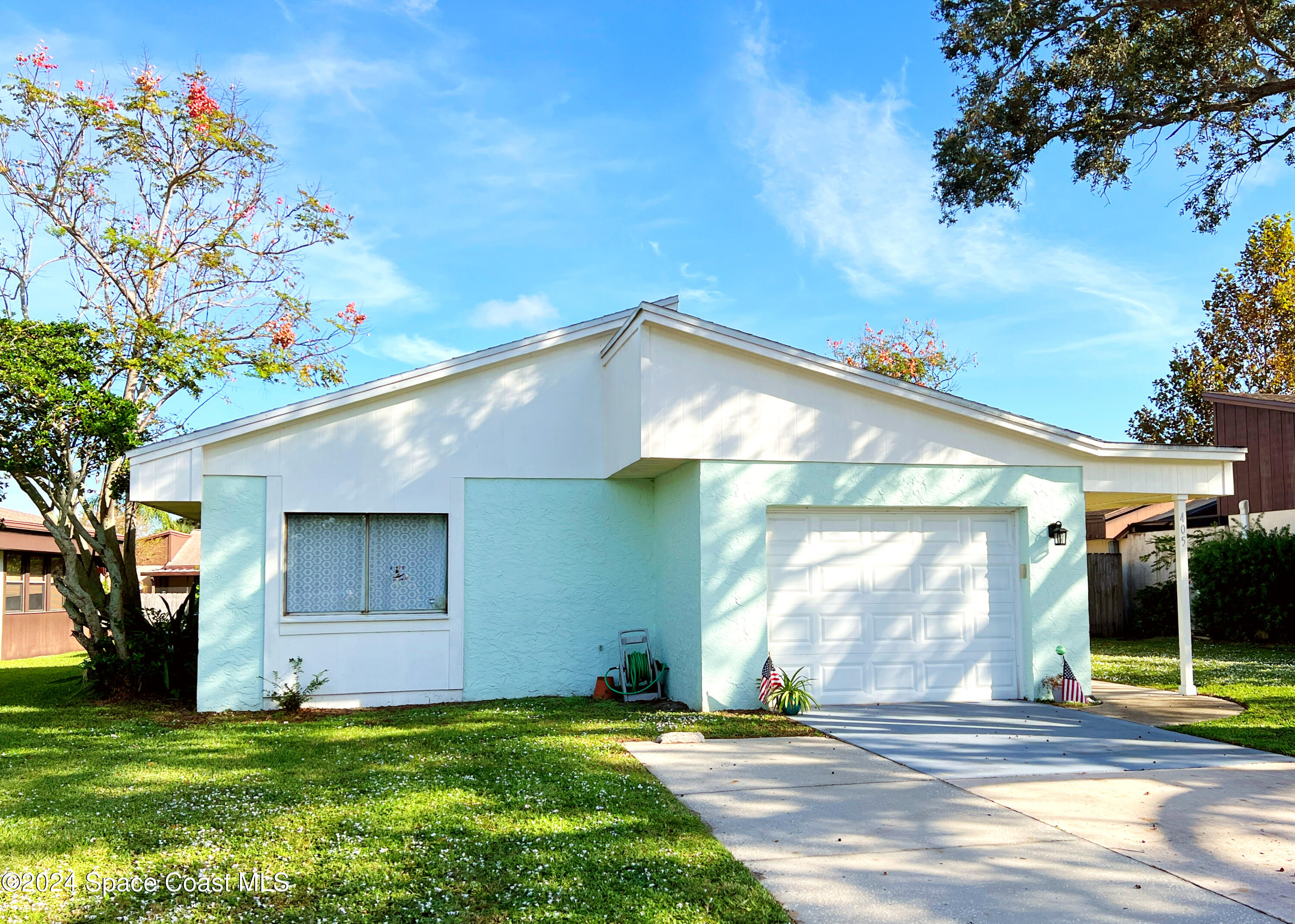 405 Myrtlewood Road Melbourne, FL 32940 - Photo 1 of 13 Front of Home