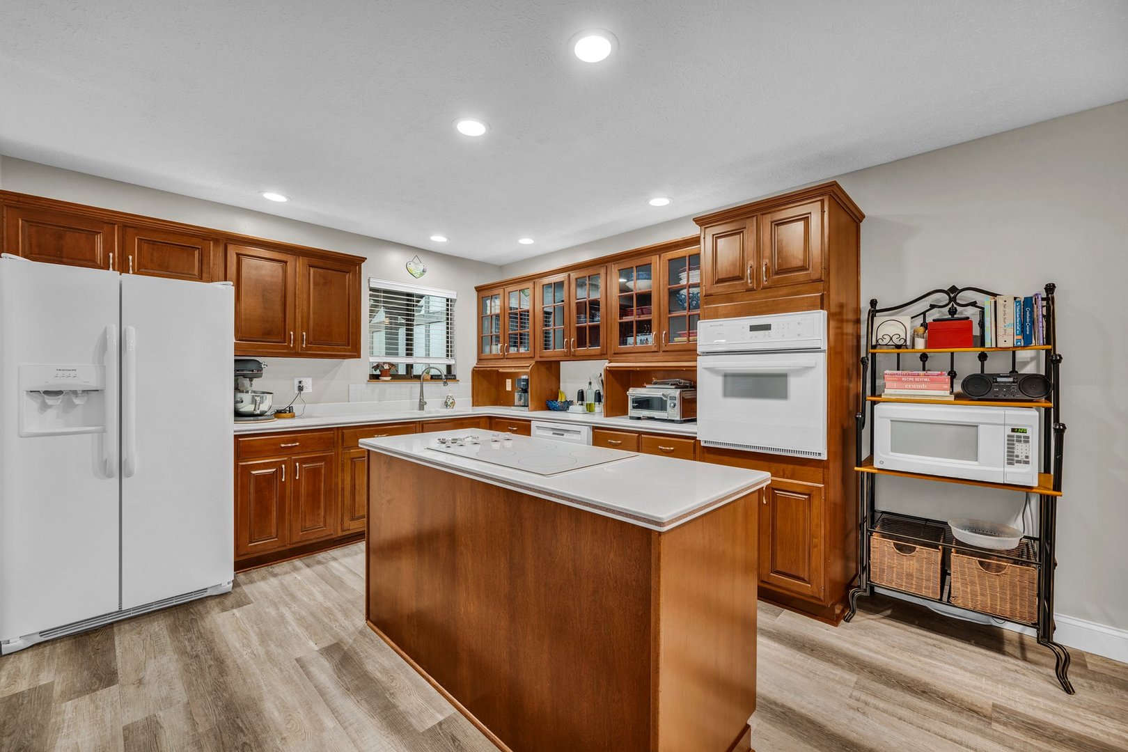 1305 Kingsridge Court Normal, IL 61761 - Photo 12 of 34