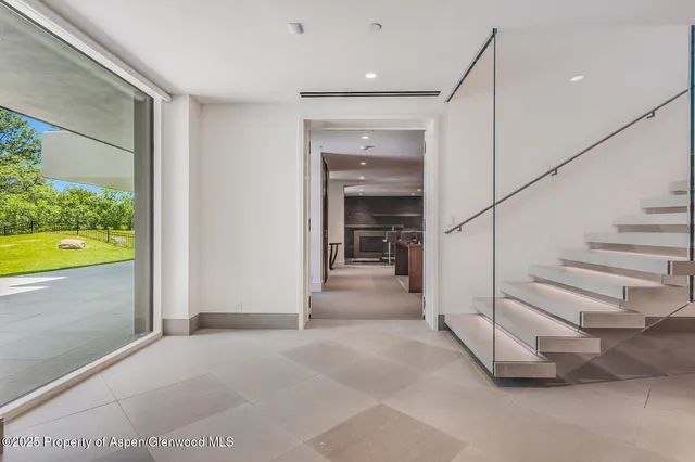 $57,500,000 | 401 Eagle Park Drive, Aspen, CO 81611