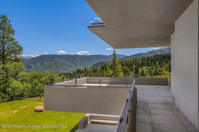 $57,500,000 | 401 Eagle Park Drive, Aspen, CO 81611