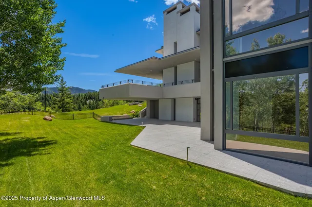 $57,500,000 | 401 Eagle Park Drive, Aspen, CO 81611