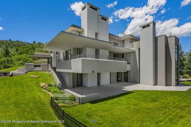 $57,500,000 | 401 Eagle Park Drive, Aspen, CO 81611