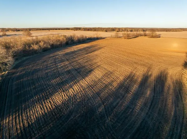 $220,000 | 231 Northeast Ne Road, Leeton, MO 64761