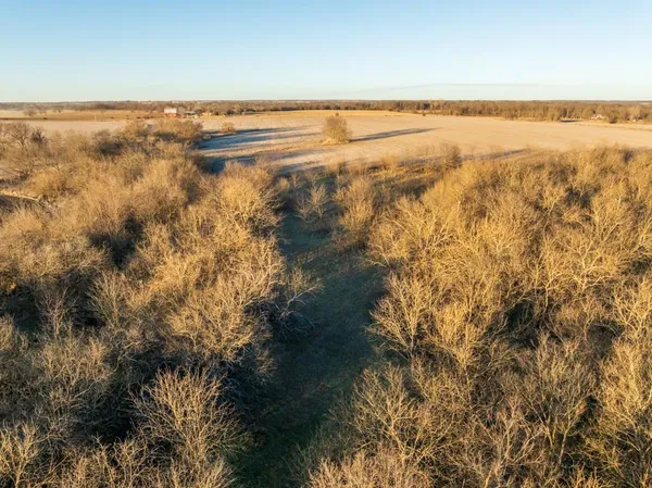 $220,000 | 231 Northeast Ne Road, Leeton, MO 64761