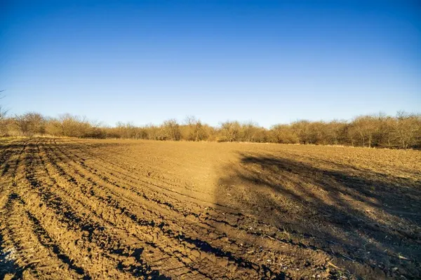 $220,000 | 231 Northeast Ne Road, Leeton, MO 64761