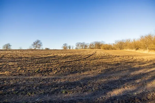 $220,000 | 231 Northeast Ne Road, Leeton, MO 64761