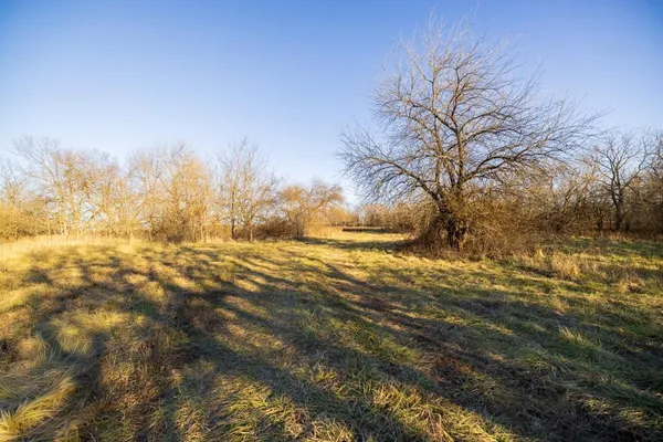 $220,000 | 231 Northeast Ne Road, Leeton, MO 64761