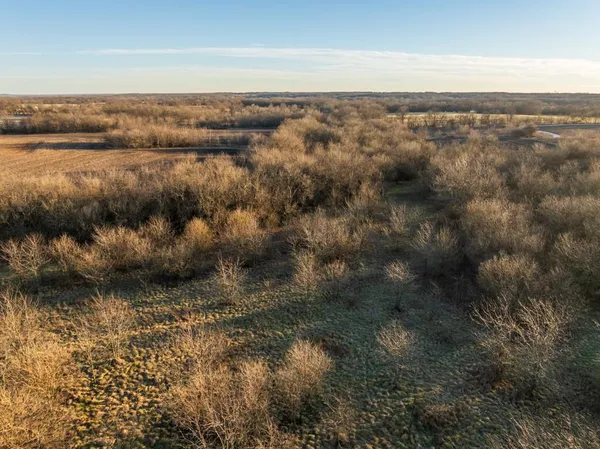 $220,000 | 231 Northeast Ne Road, Leeton, MO 64761