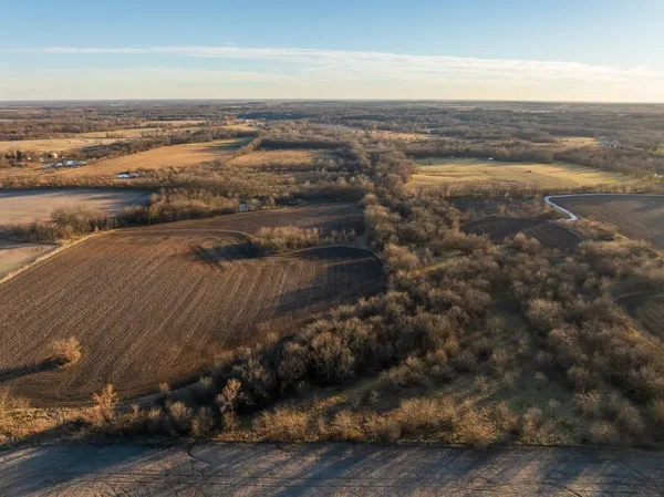 $220,000 | 231 Northeast Ne Road, Leeton, MO 64761