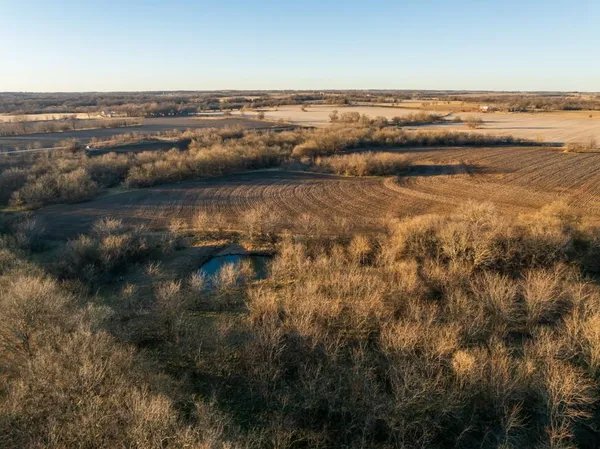 $220,000 | 231 Northeast Ne Road, Leeton, MO 64761