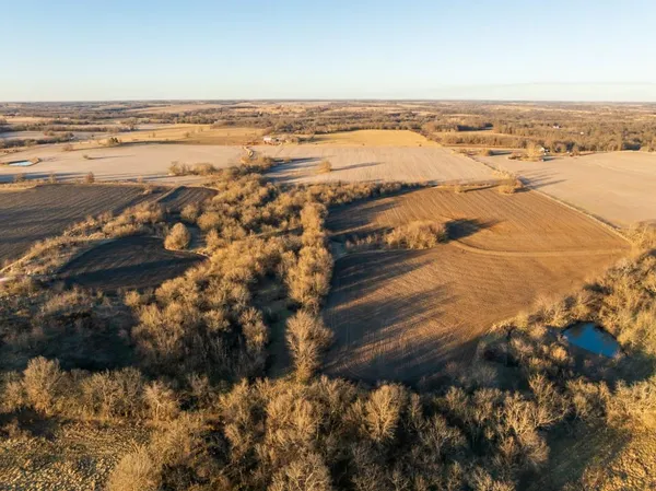 $220,000 | 231 Northeast Ne Road, Leeton, MO 64761