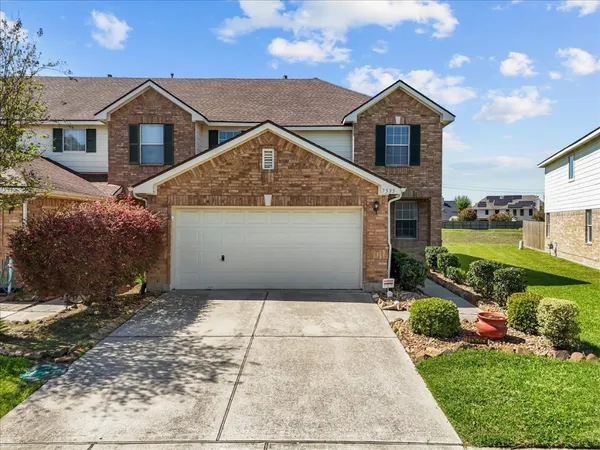 $2,350 | 7535 Park Bend Lane, Pasadena, TX 77505