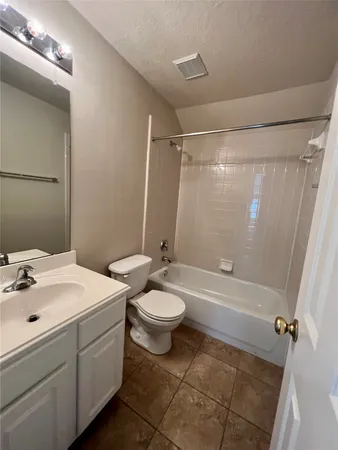 $2,350 | 7535 Park Bend Lane, Pasadena, TX 77505