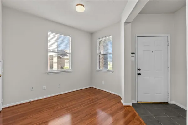 $2,350 | 7535 Park Bend Lane, Pasadena, TX 77505