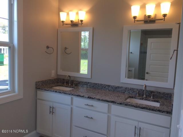 1813 Olde Farm Road Morehead City, NC 28557 - Photo 12 of 24 Master Bath