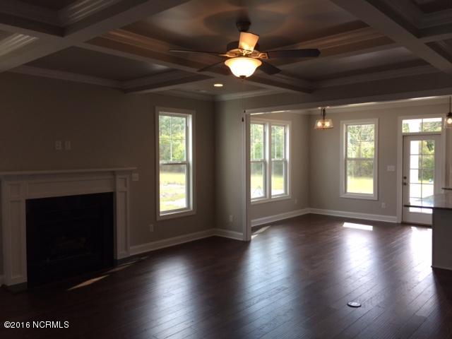 1813 Olde Farm Road Morehead City, NC 28557 - Photo 3 of 24 Great Room