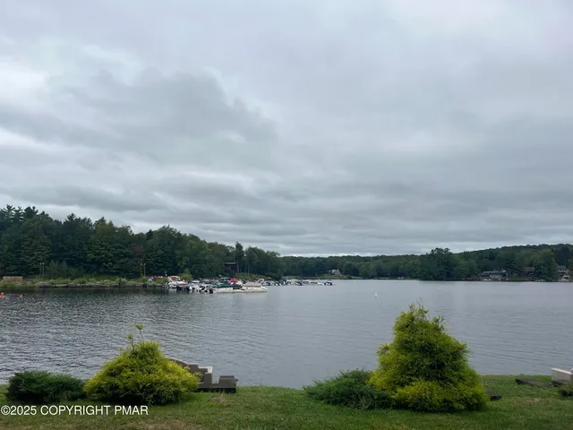 a view of sign board