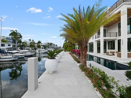 $10,200,000 | 111 Fiesta Way, Fort Lauderdale, FL 33301