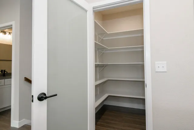 $529,900 | 7030 Stonewood Lane, Lannon, WI 53046