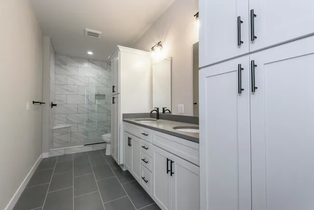 $529,900 | 7030 Stonewood Lane, Lannon, WI 53046