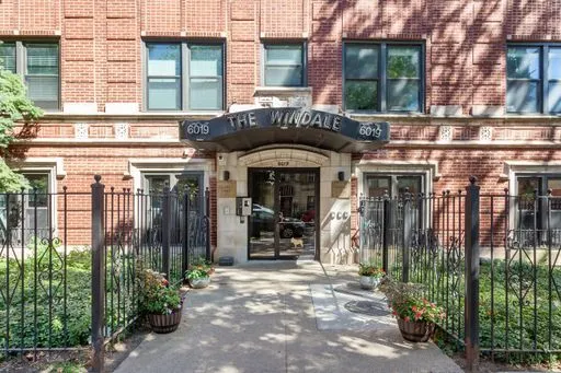 $1,338 | 6019 North Winthrop Avenue, Unit 414, Chicago, IL 60660