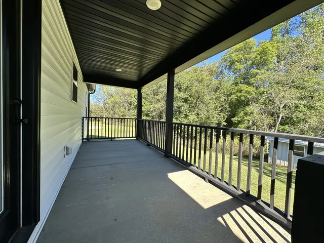 $349,900 | 360 Coker Ford Road, Portland, TN 37148