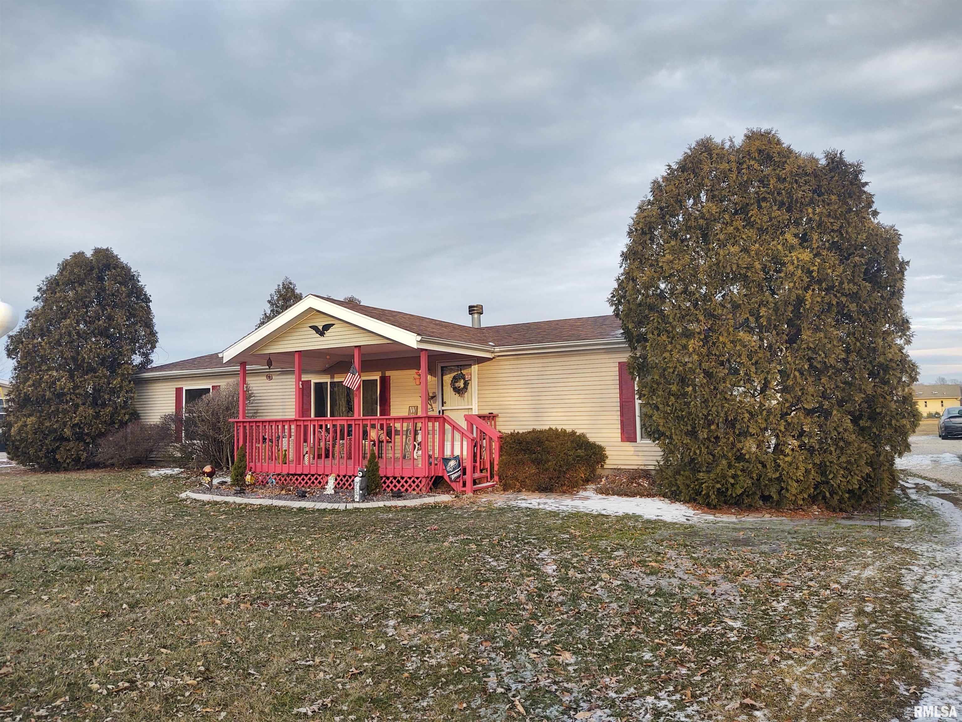 14928 North Park Road Effingham, IL 62401 - Photo 1 of 8 Gallery Image 1