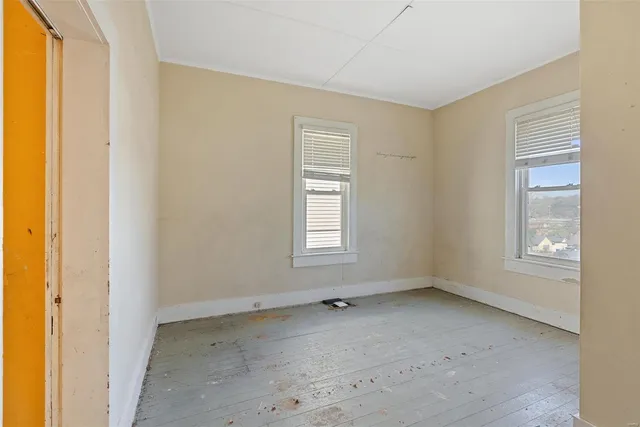 $84,900 | 104 North 4th Street, De Soto, MO 63020