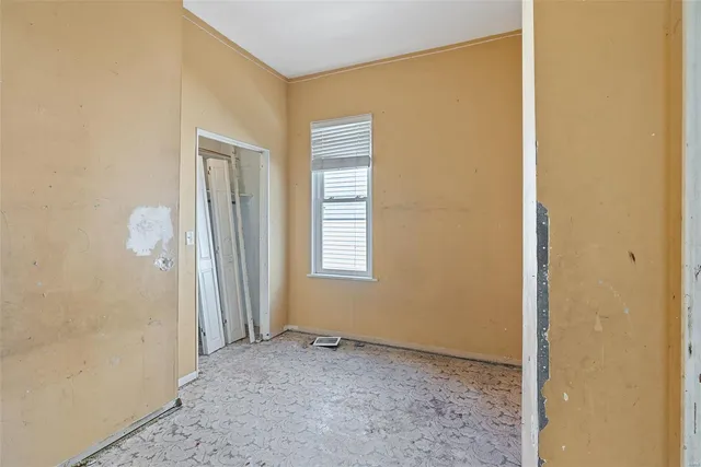 $84,900 | 104 North 4th Street, De Soto, MO 63020