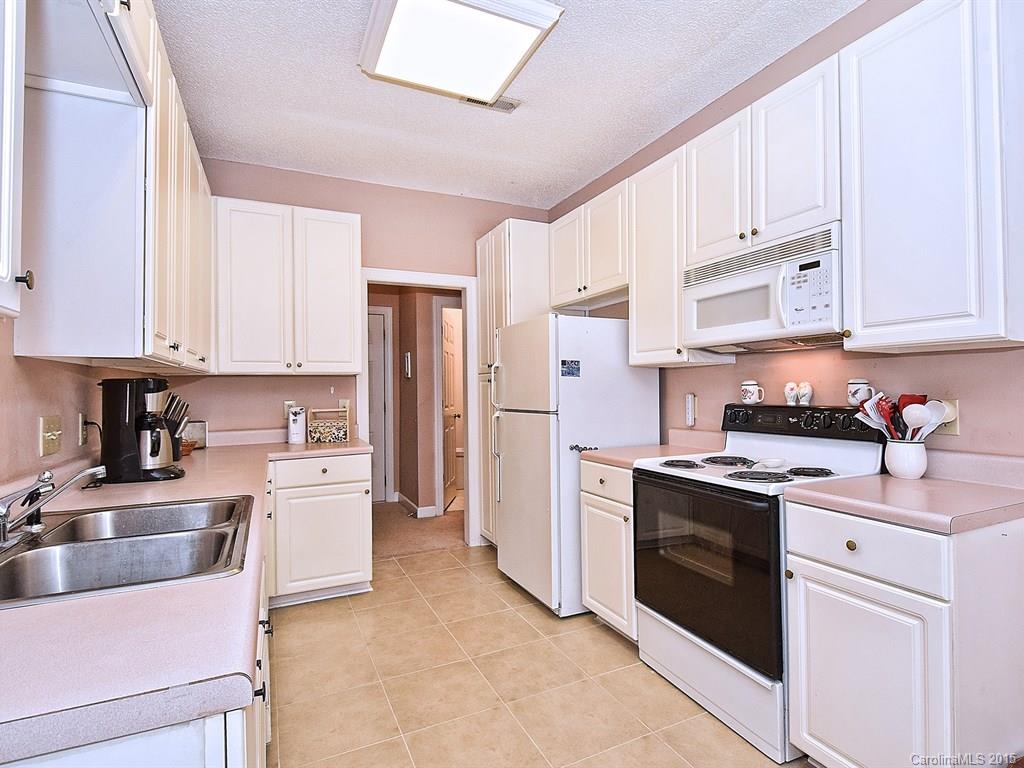 8132 Stevens Mill Road Matthews, NC 28104 - Photo 8 of 24 Gallery Image 8