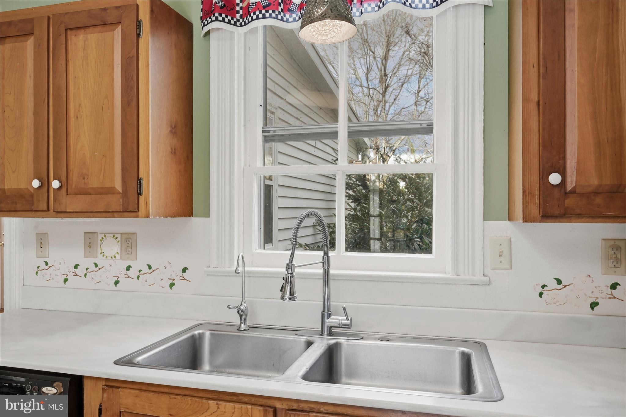 171 Laurel Grove Road Winchester, VA 22602 - Photo 16 of 83 a bathroom with a sink and a window